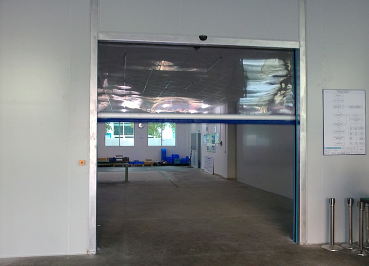 What are the control methods of fast rolling door