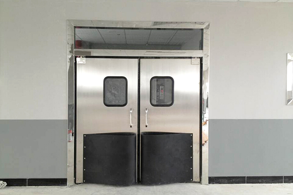 不锈钢自由防撞门应用在食品车间的优势